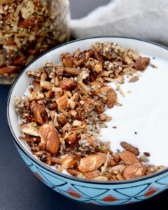 Grain Free Granola | Packed with protein and healthy fats, no refined sugar. Tates delicious on yogurt or just by the handful. Gluten free, grain free, refined sugar free!